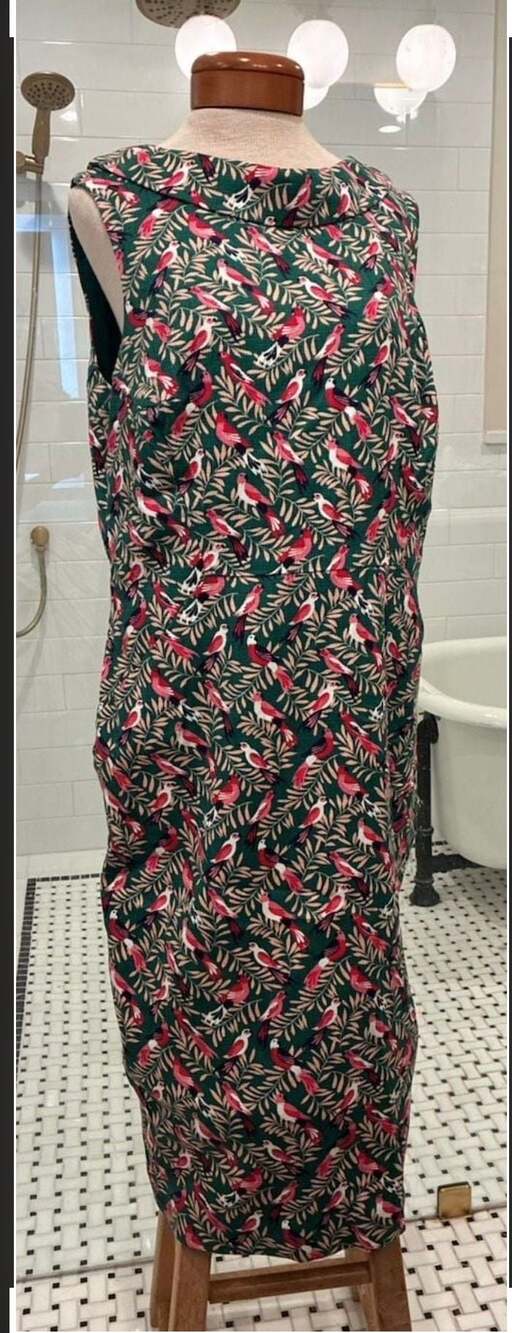 Boden Sleeveless Collared Bird Print Midi Dress - Picture 10 of 11